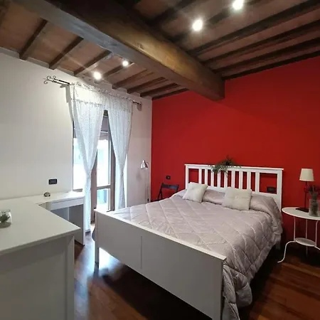 The Twin House Lucca