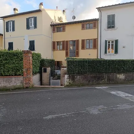 The Twin House Lucca
