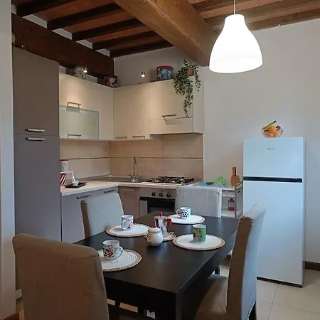 The Twin House * Lucca